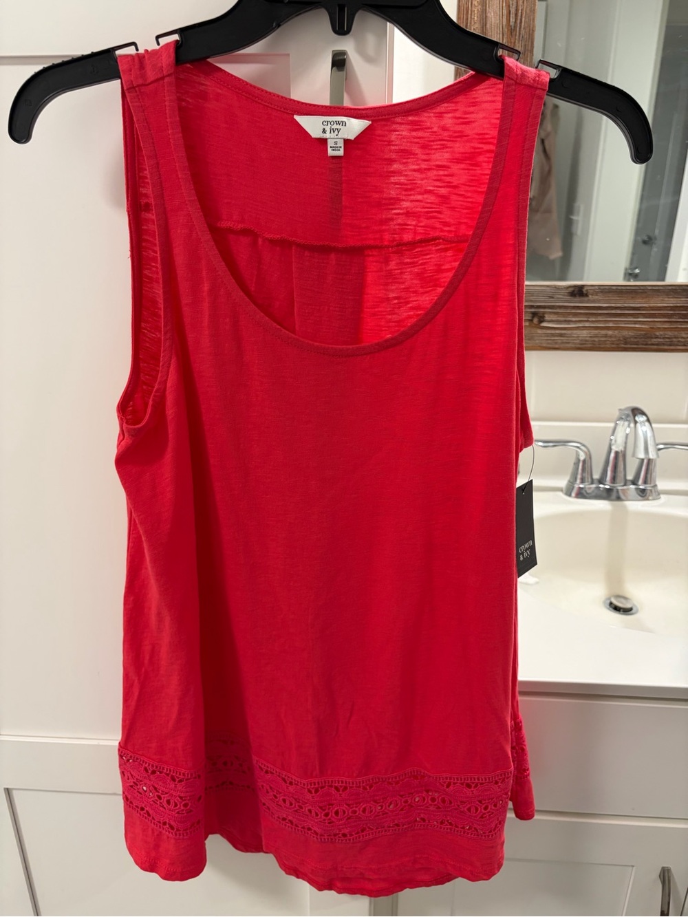 crown & ivy Red Sleeveless Tank with Lace Hem